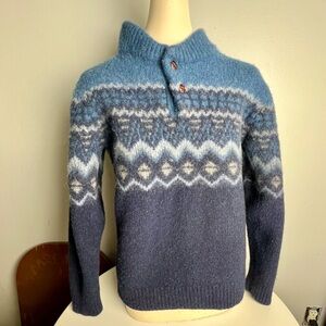 LL Bean Lambswool Blue Patterned Sweater